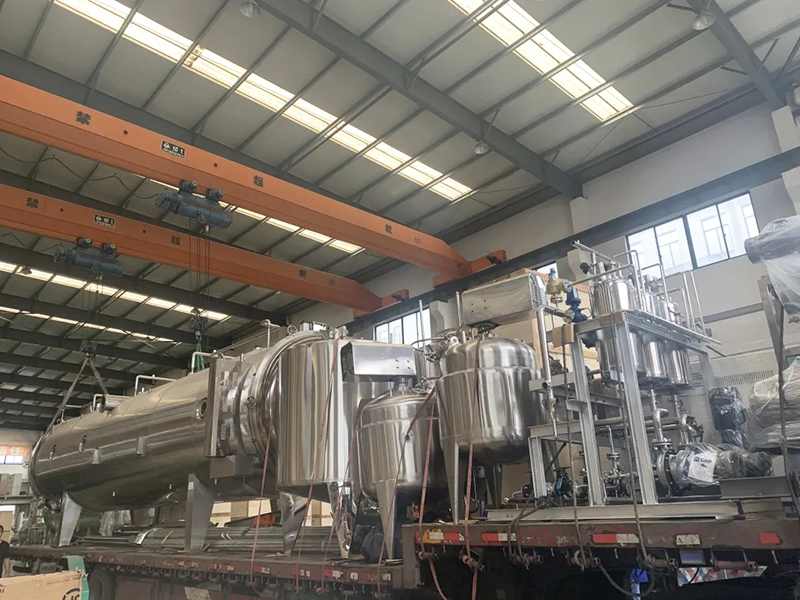 真空低溫連續(xù)干燥機(jī)裝車(chē)圖